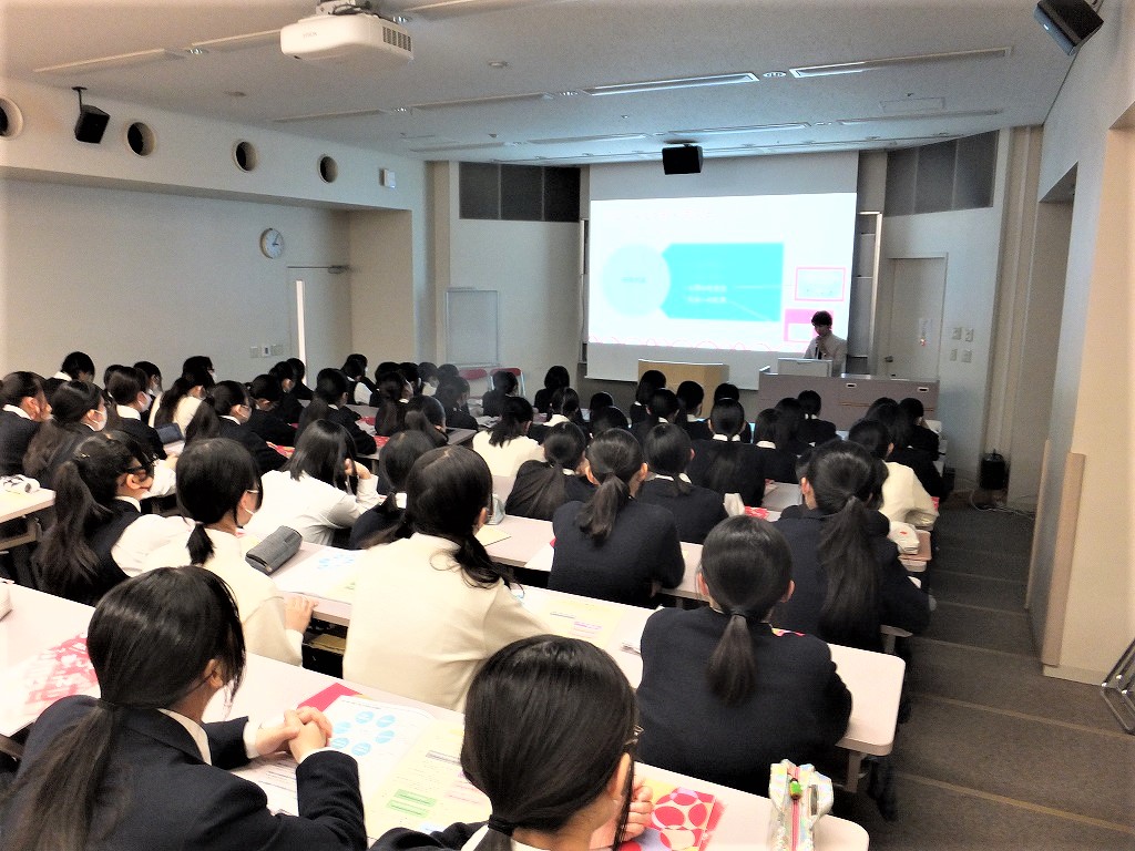 高大連携講座 -日本女子大学出張講義（英文学科）-page-visual 高大連携講座 -日本女子大学出張講義（英文学科）-ビジュアル