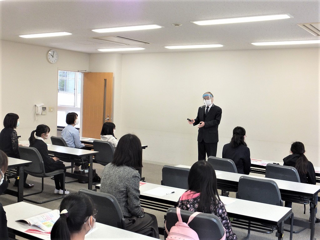 ミニ説明会＆学校見学会page-visual ミニ説明会＆学校見学会ビジュアル