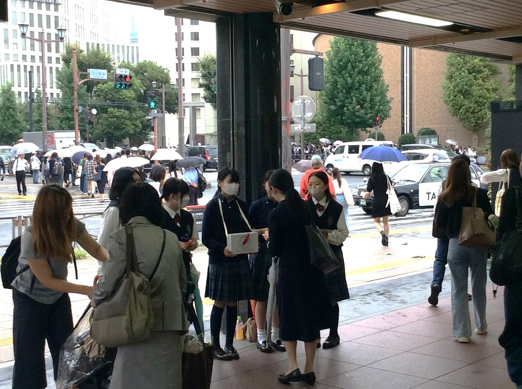 赤い羽根共同募金page-visual 赤い羽根共同募金ビジュアル