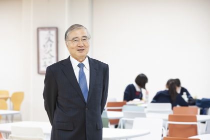 校長挨拶 麴町学園女子でなりたい自分を見つけ 実現する 校長挨拶 麴町学園女子でなりたい自分を見つけ 実現する